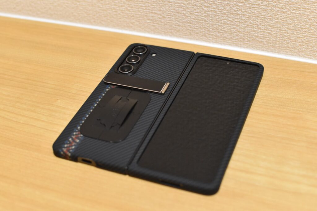 Galaxy Z Fold5 pitaka air case5